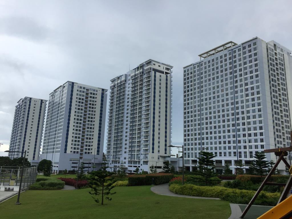 Wind Residence With View Of Taal Lake タガイタイ エクステリア 写真